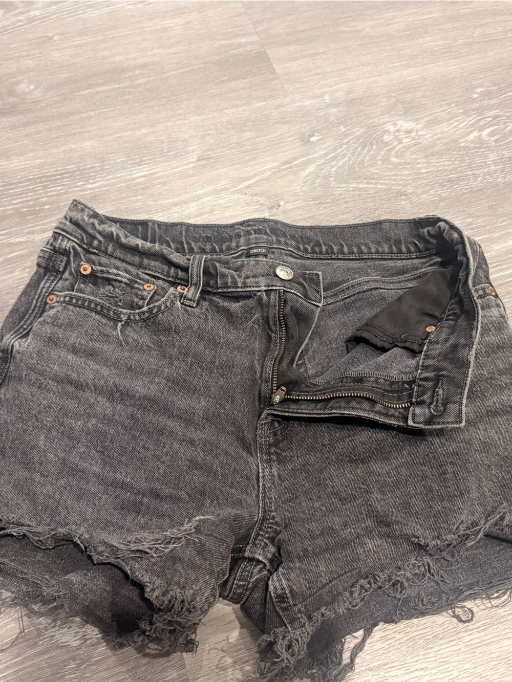 American Eagle distressed shorts